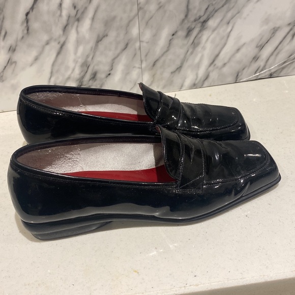 Salvatore Ferragamo Black Patent Leather Flats 6.5 - Picture 9 of 9